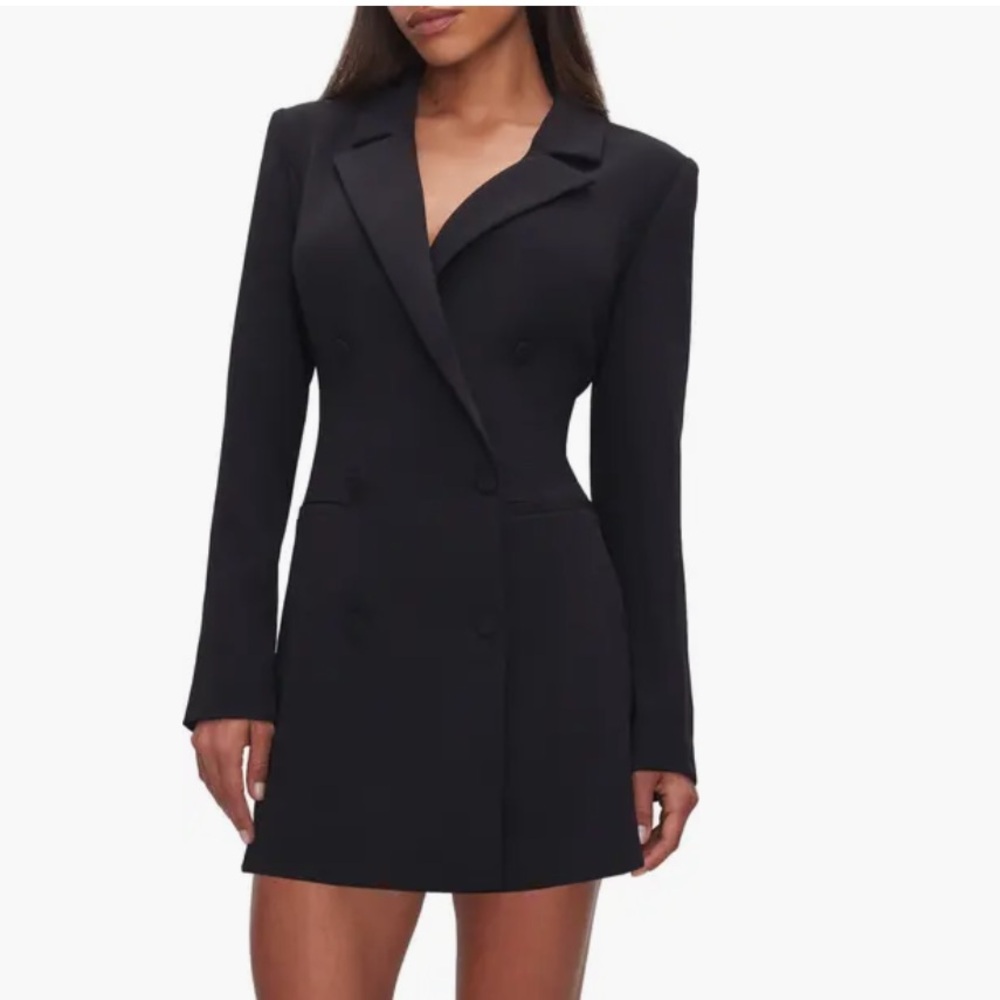 Good American Luxe Suiting Exec Long Sleeve Blazer